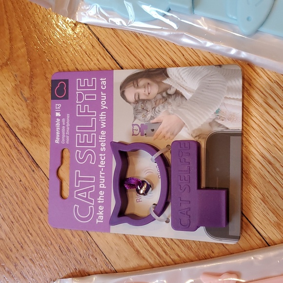 Cat Gadgets 😸 - Picture 3 of 6